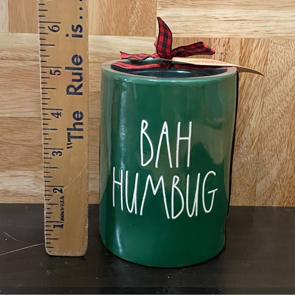 RAE Dunn by Magenta BAH HUMBUG Green Scented Candle - Picture 3 of 9